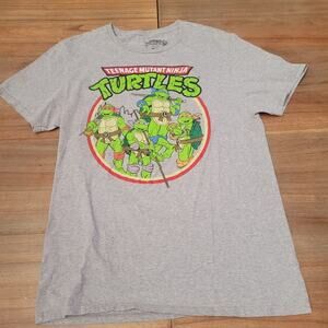 Nickelodeon TMNT Gray Tee size men's small.